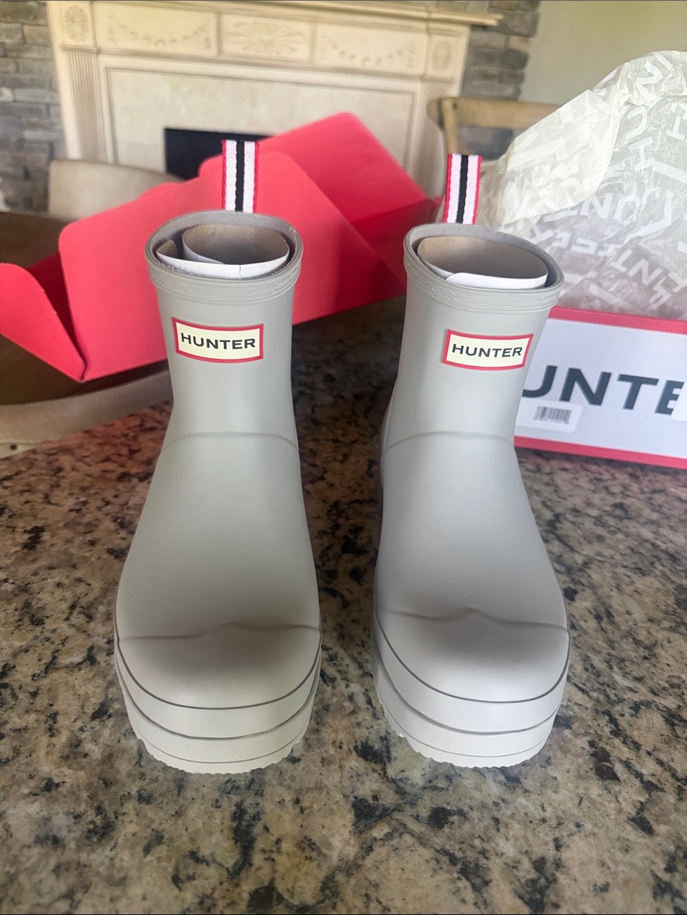 Hunter play Short Matte Gray Chelsea Rain Boots with Striped Pull Tab Size 8 NEW
